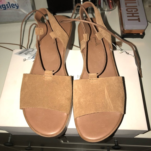 mila paoli sandals amazon